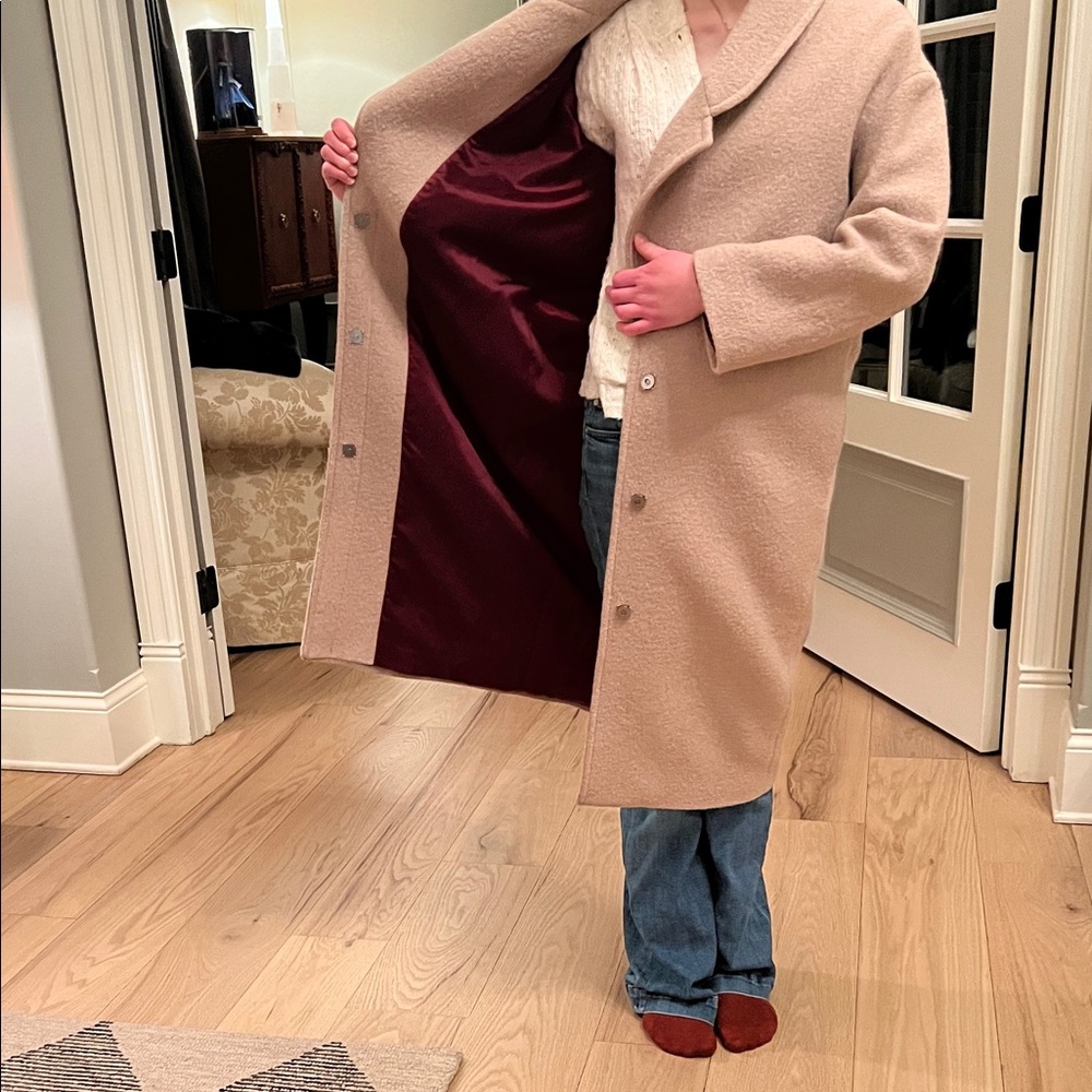 Elegant Women's Beige Trench Coat